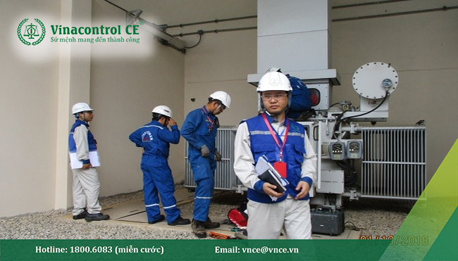 Kiểm định viên Vinacontrol CE kiểm định thiết bị điện tại nhà máy