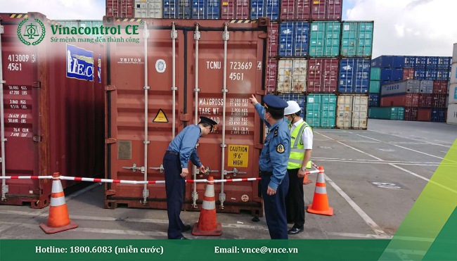 Căn cứ quy định tại Khoản 1 Điều 82 Nghị định 37/2026/NĐ-CP, đối với hàng hoá có mức độ rủi ro trung bình doanh nghiệp không phải thực hiện kiểm tra chất lượng khi nhập khẩu nhưng phải thực hiện công bố hợp quy