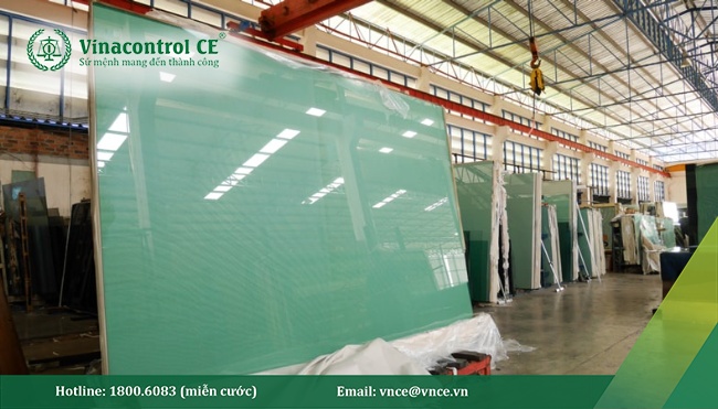 Chứng nhận hợp quy kính dán an toàn là yêu cầu bắt buộc theo quy định của pháp luật